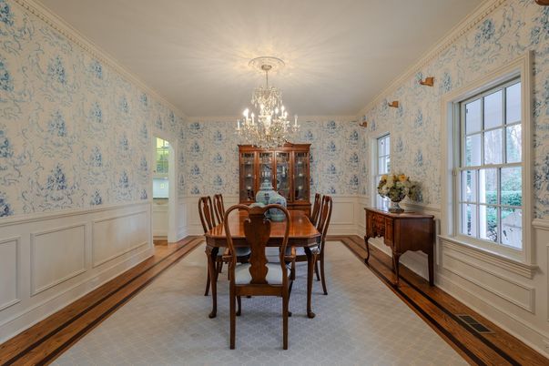 Chandelier, Dining room, Interior