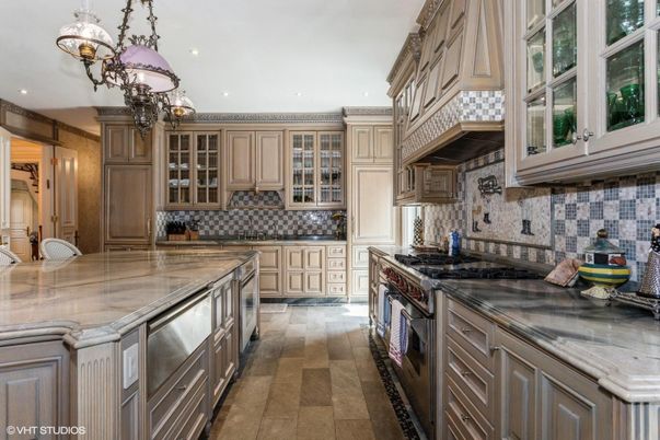 Chandelier, Interior, Kitchen, Pendant Lights, Recessed Lighting, Stainless Steel Appliances