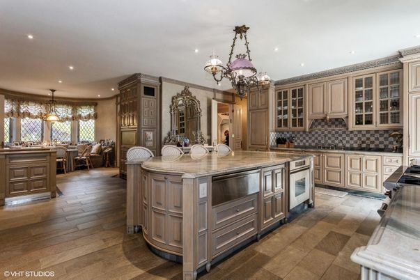 Chandelier, Interior, Kitchen, Pendant Lights, Recessed Lighting, Stainless Steel Appliances, Wood Texture Flooring