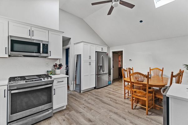 Dining room, Interior, Kitchen, Stainless Steel Appliances, Wood Texture Flooring