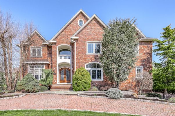 Exterior, Facade, Brick Facade, Brick Traditional