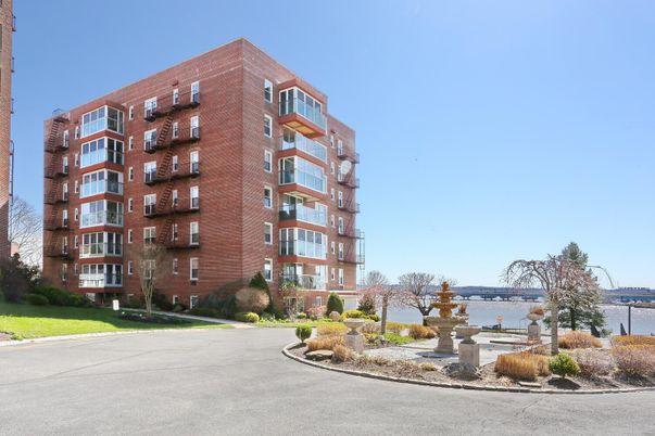 Exterior, Facade, Condo Building