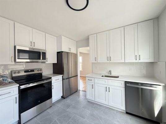 Interior, Kitchen, Stainless Steel Appliances