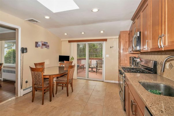 Dining room, Interior, Kitchen, Recessed Lighting, Wood Texture Flooring