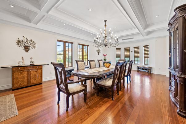 Chandelier, Dining room, Interior, Recessed Lighting, Wood Texture Flooring