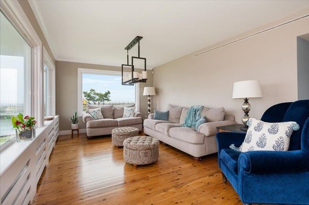 Interior, Living room, Pendant Lights, Wood Texture Flooring