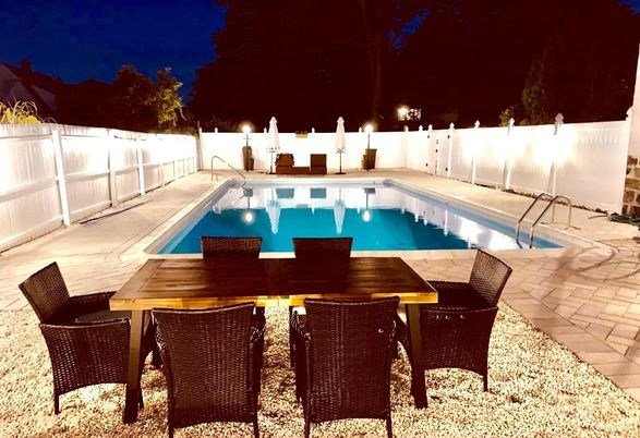 Exterior, Pool