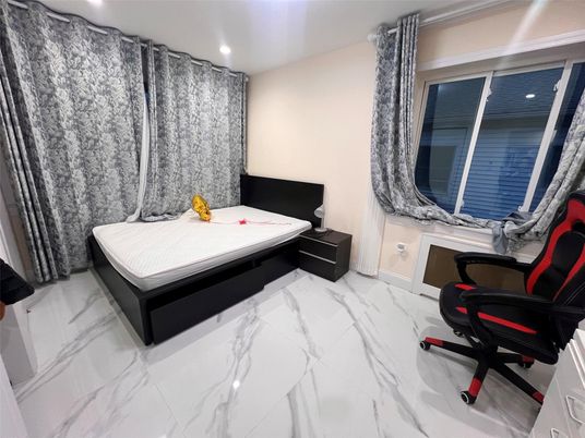 Bedroom, Interior, Marble, Recessed Lighting