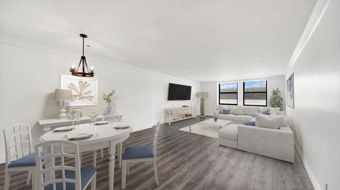 Dining room, Interior, Living room, Pendant Lights, Recessed Lighting, Wood Texture Flooring