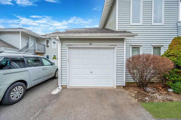 Detached Garage, Exterior