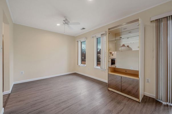 Empty room, Interior, Pendant Lights, Recessed Lighting, Wood Texture Flooring