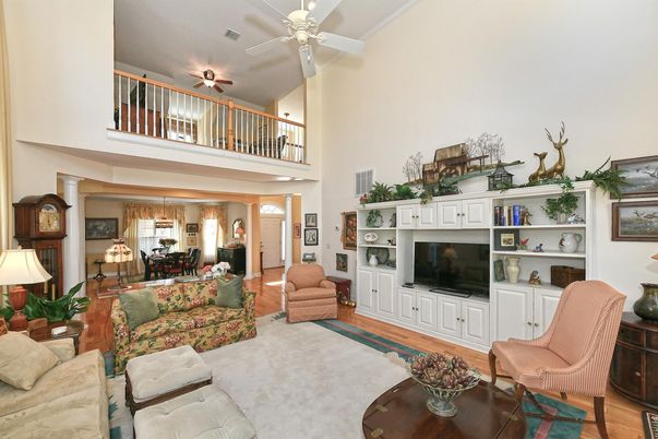 Dining room, Interior, Living room, Wood Texture Flooring