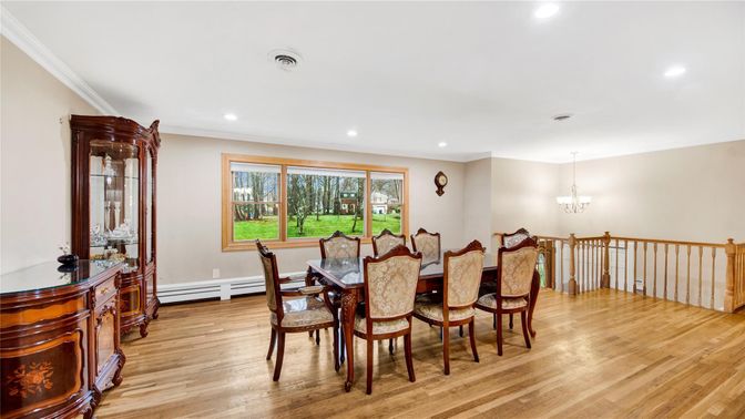 Chandelier, Dining room, Interior, Recessed Lighting, Wood Texture Flooring