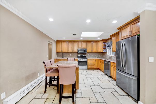 Dining room, Interior, Kitchen, Recessed Lighting, Stainless Steel Appliances