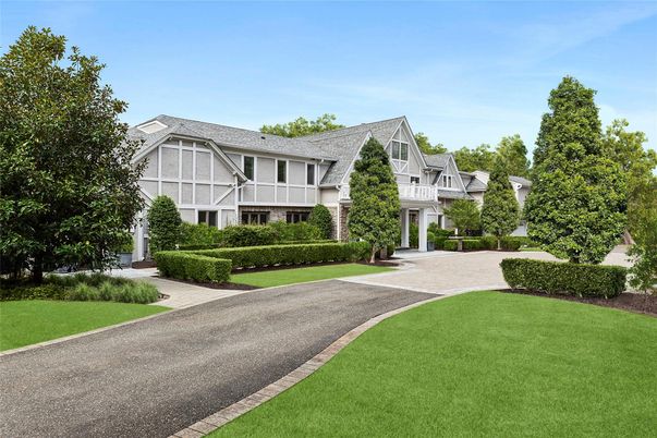 Exterior, Facade, Tudor Revival
