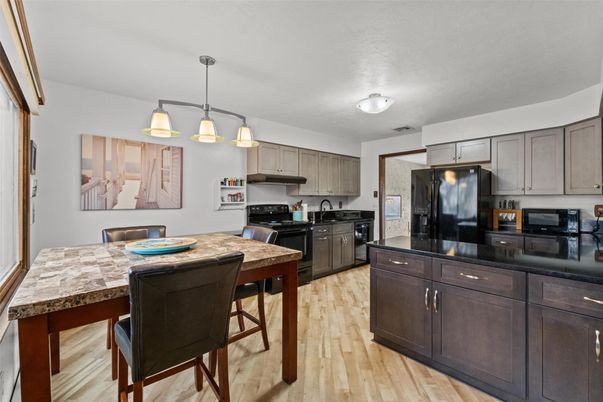 Interior, Kitchen, Pendant Lights, Wood Texture Flooring