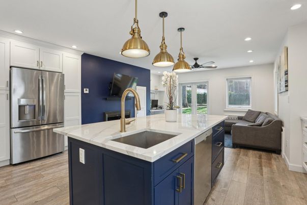 Interior, Kitchen, Living room, Pendant Lights, Recessed Lighting, Stainless Steel Appliances, Wood Texture Flooring