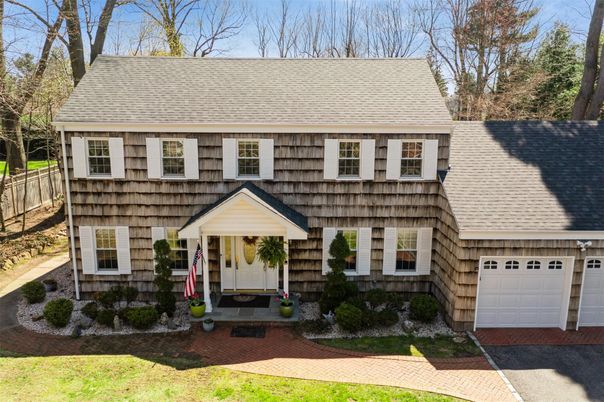 Attached, Exterior, Facade, Cape Cod