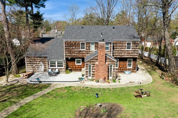 Backyard, Exterior, Facade, Brick Facade, Log Home