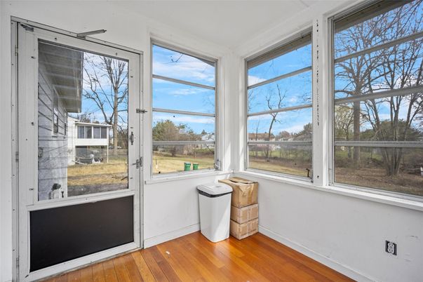 Interior, Sun Room, Wood Texture Flooring