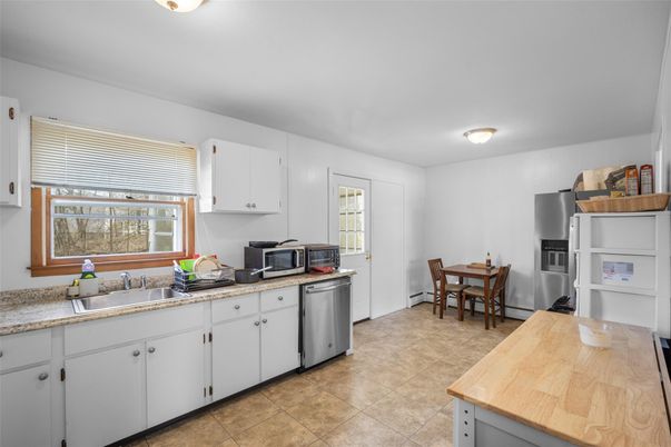 Dining room, Interior, Kitchen, Stainless Steel Appliances