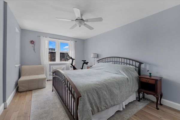 Bedroom, Fitness Equipment, Interior, Wood Texture Flooring