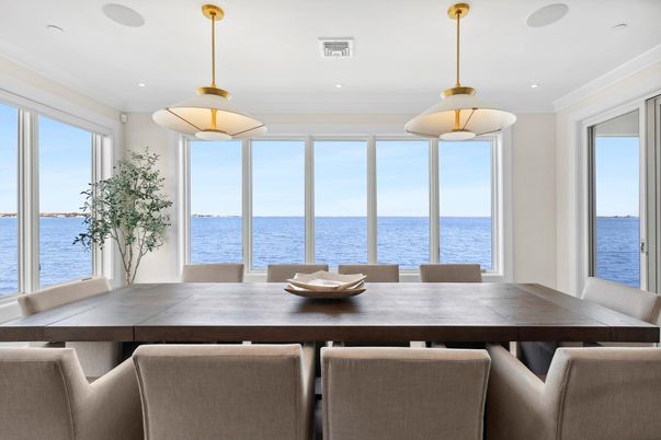 Dining room, Interior, Pendant Lights, Recessed Lighting, Water