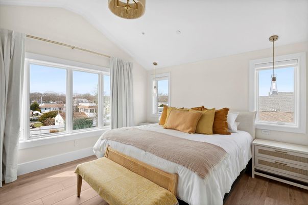 Bedroom, Interior, Pendant Lights, Wood Texture Flooring