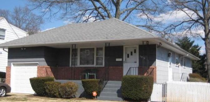 Attached, Exterior, Facade, Brick Facade, Cape Cod