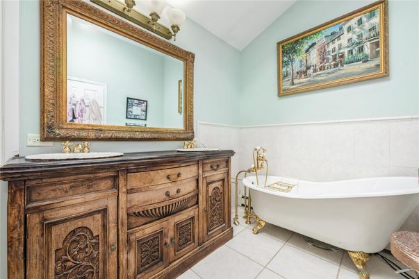 Bathroom, Dual Sink Vanities, Free Standing Baths, Interior