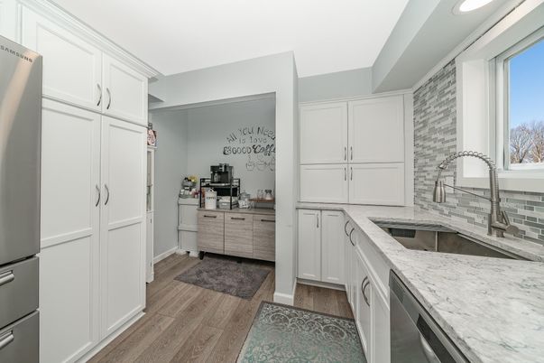 Interior, Kitchen, Recessed Lighting, Wood Texture Flooring