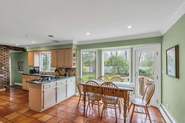 Dining room, Interior, Kitchen, Recessed Lighting