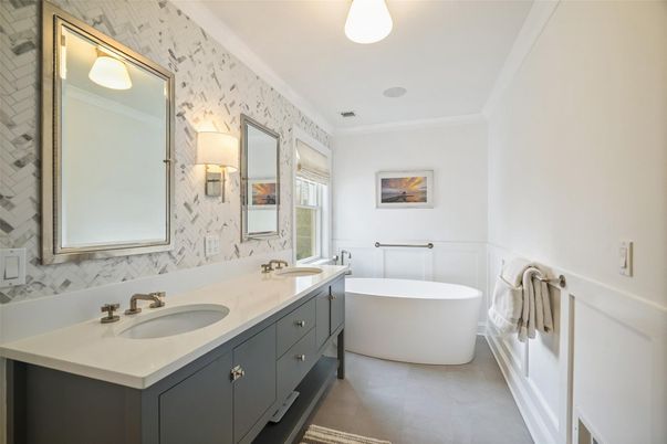 Bathroom, Dual Sink Vanities, Free Standing Baths, Interior