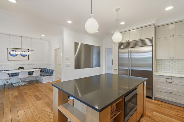 Dining room, Interior, Kitchen, Pendant Lights, Recessed Lighting, Stainless Steel Appliances, Wood Texture Flooring