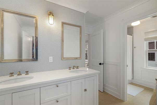 Bathroom, Dual Sink Vanities, Interior, Wood Texture Flooring