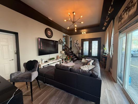 Interior, Living room, Pendant Lights, Wood Texture Flooring