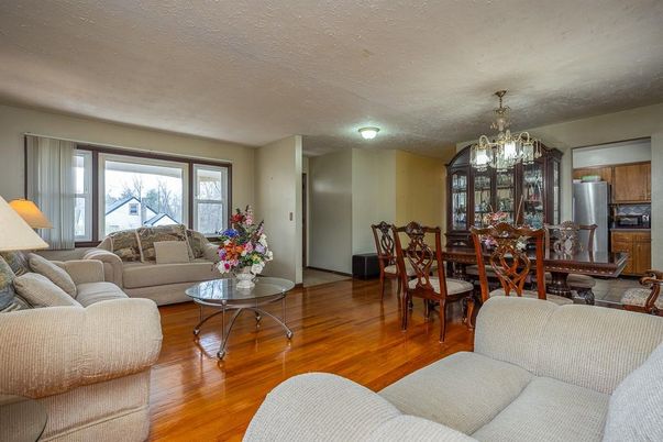 Chandelier, Dining room, Interior, Kitchen, Living room, Wood Texture Flooring