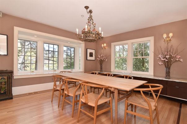 Chandelier, Dining room, Interior, Recessed Lighting, Wood Texture Flooring