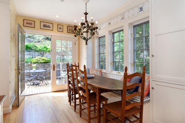 Chandelier, Dining room, Interior, Recessed Lighting, Wood Texture Flooring