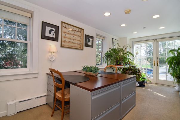 Dining room, Interior, Recessed Lighting