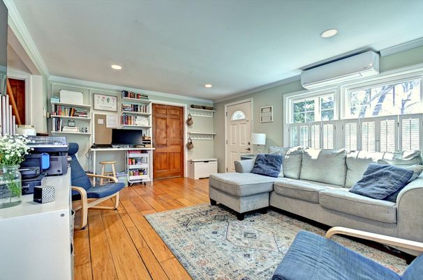 Home Office, Interior, Living room, Recessed Lighting, Wood Texture Flooring