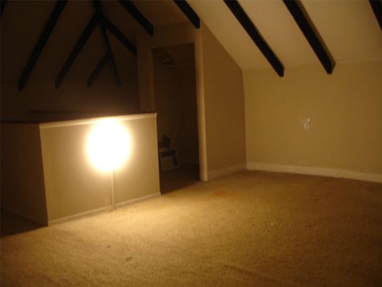 Empty room, Interior, Wooden Beams