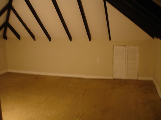 Empty room, Interior, Wooden Beams