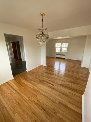 Chandelier, Empty room, Interior, Wood Texture Flooring