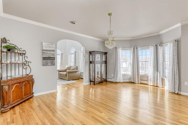 Chandelier, Interior, Wood Texture Flooring