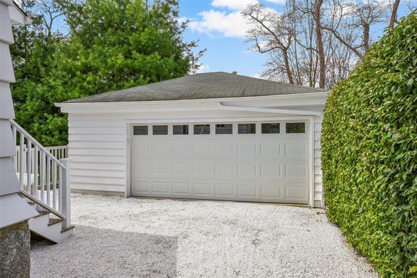 Detached Garage, Exterior