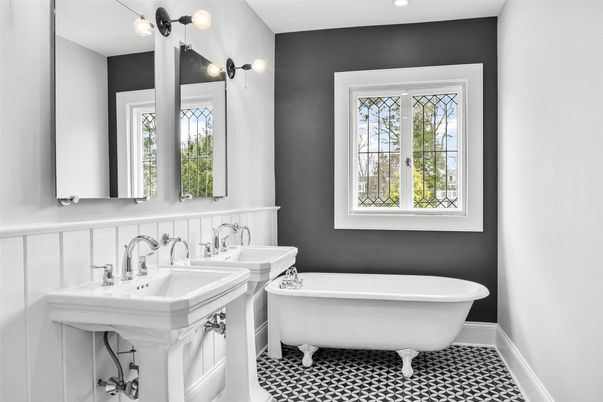 Bathroom, Dual Sink Vanities, Free Standing Baths, Interior, Recessed Lighting