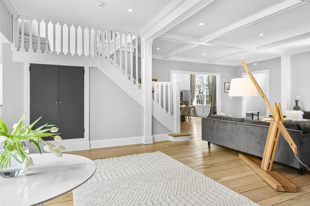 Interior, Recessed Lighting, Wood Texture Flooring