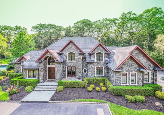 Exterior, Facade, Brick Traditional