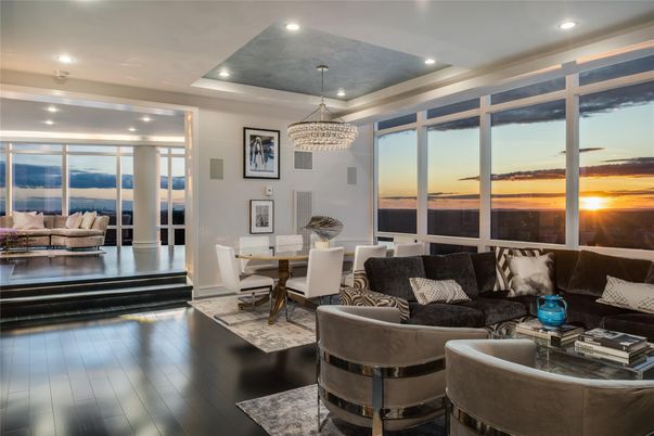 Chandelier, Dining room, Interior, Living room, Recessed Lighting, Water, Wood Texture Flooring